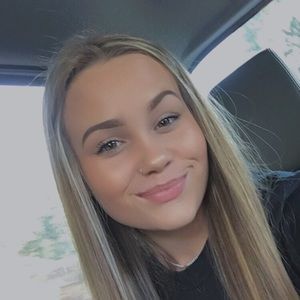 Meet your Posher, Damica